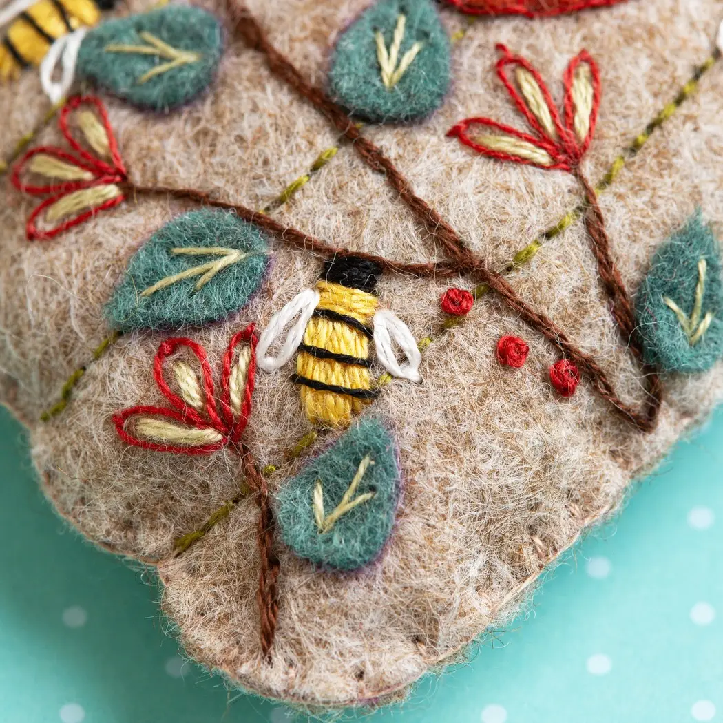 Corinne Lapierre Felt Kit | Beehive Felt craft kit - Image 3