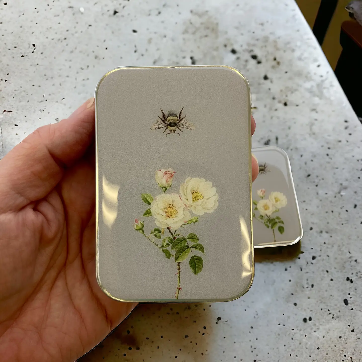 Firefly notes | Notions Tin | Large - Image 12