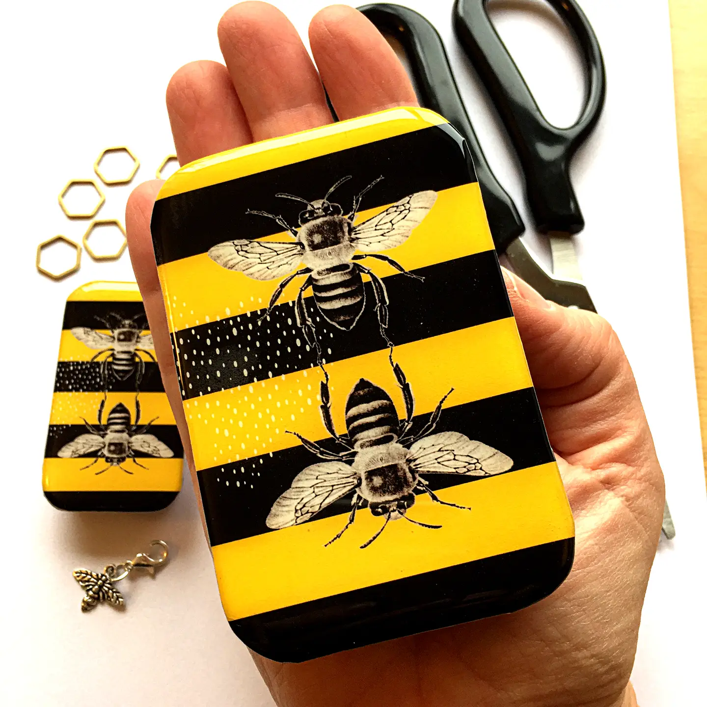 Firefly notes | Notions Tin | Large - Image 13